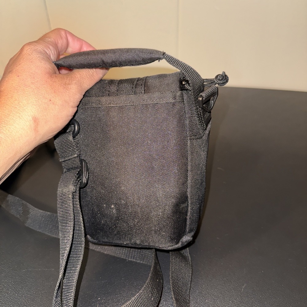 Lowepro Camera Case - Picture 4 of 4